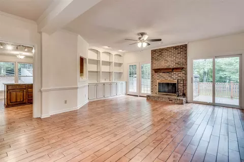 9 Chartwell Ct, Durham, NC 27703 photo 3