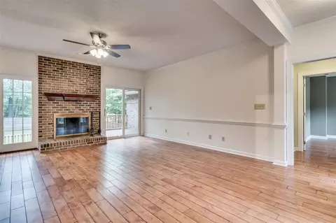 9 Chartwell Ct, Durham, NC 27703 photo 4