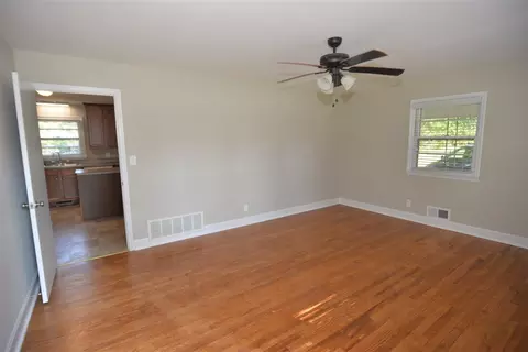 214 Compton St, Clayton, NC 27520 photo 8