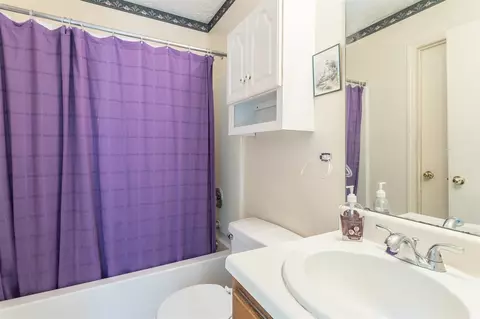 5804 Hadrian Dr, Durham, NC 27703 photo 18