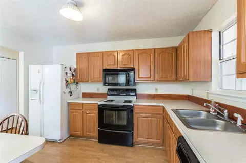5804 Hadrian Dr, Durham, NC 27703 photo 6