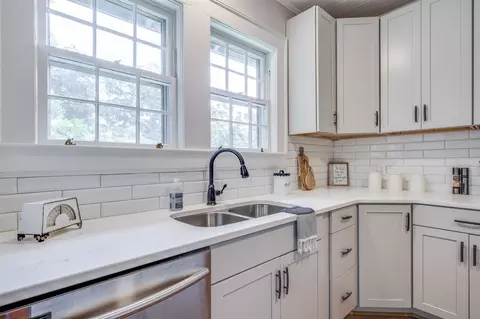 100 W Delafield Ave, Durham, NC 27704 photo 13