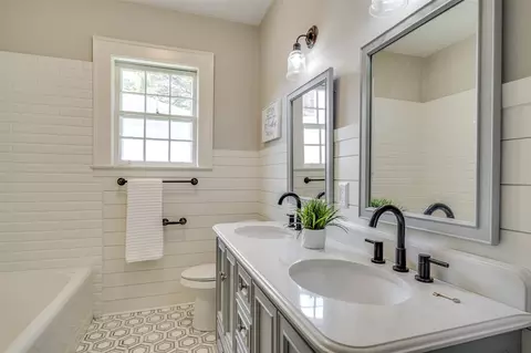 100 W Delafield Ave, Durham, NC 27704 photo 17