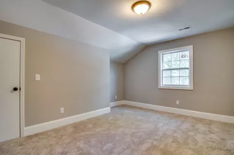 2712 Ashe St, Durham, NC 27703 photo 17