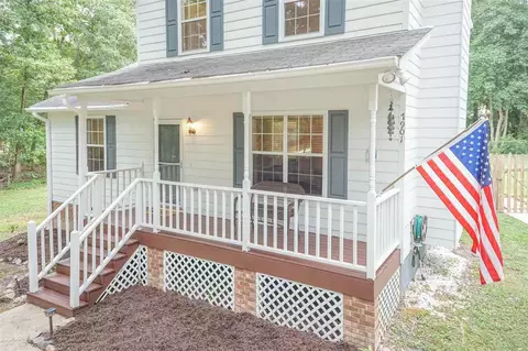 7901 River Dare Ave, Youngsville, NC 27596 photo 4