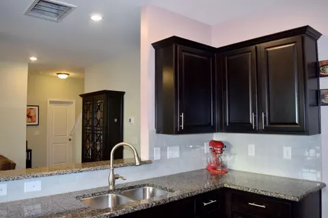 628 Hiddenbrook Dr, Durham, NC 27703 photo 12