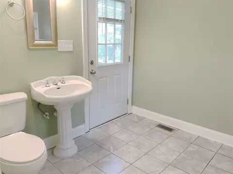 7 Hawthorne Dr, Durham, NC 27712 photo 12