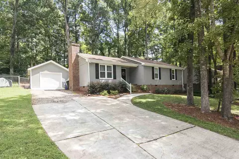 7408 Post Oak Dr, Raleigh, NC 27615 photo 2