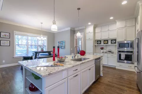 2905 Horsebarn Dr, Durham, NC 27705 photo 9