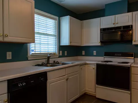 8644 Burnside Dr, Apex, NC 27539 photo 6