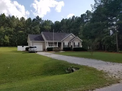 100 Madison Dr, Selma, NC 27576 photo 5