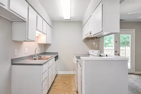 116 Drumbuie Pl, Garner, NC 27529 photo 2