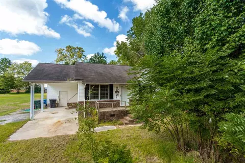 116 Barnes Dr, Erwin, NC 28339 photo 1