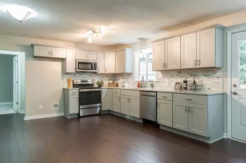 1103 Edgebrook Dr, Garner, NC 27529 photo 6