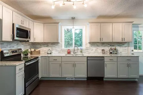 1103 Edgebrook Dr, Garner, NC 27529 photo 8
