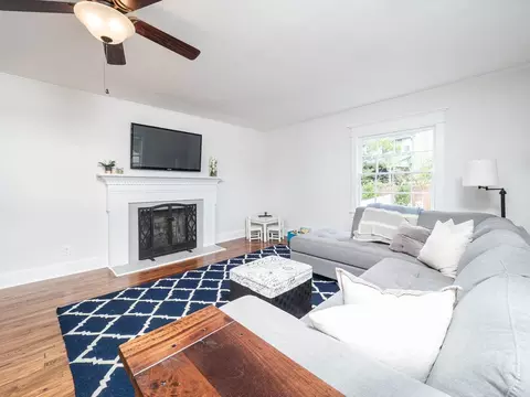 302 Hunter St, Apex, NC 27502 photo 3
