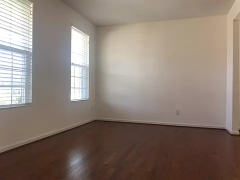 6 Faircroft Ct, Durham, NC 27703 photo 4