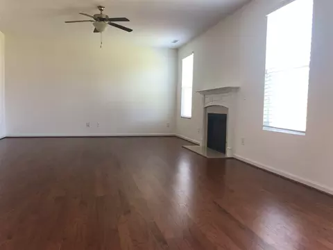 6 Faircroft Ct, Durham, NC 27703 photo 6
