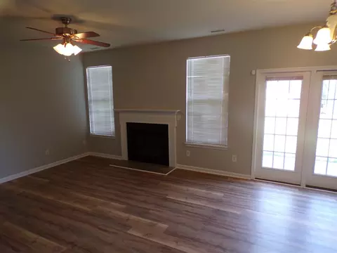 1804 Medallion Dr, Durham, NC 27704 photo 5
