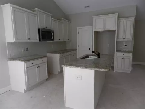 942 Airedale, Garner, NC 27529 photo 4
