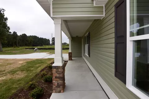 7656 Benson Hardee, Benson, NC 27504 photo 2