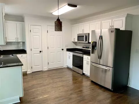 4 Maere Ct, Durham, NC 27712 photo 4