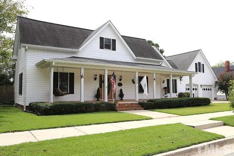 208 E Davis St, Smithfield, NC 27577 photo 1