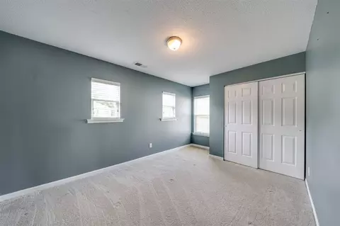 303 Ashburn Ln, Durham, NC 27703 photo 15