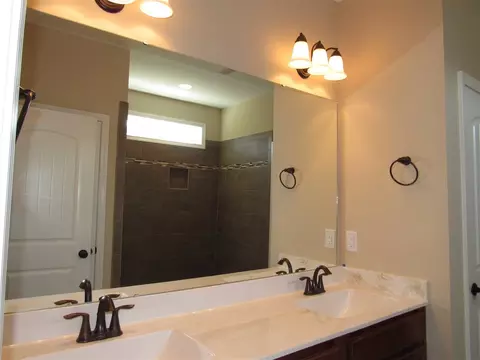 172 Watersedge Ln, Smithfield, NC 27577 photo 9