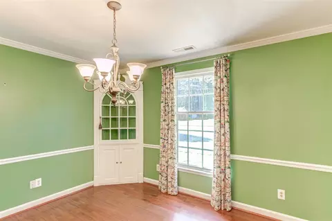 1005 Chestnut Dr, Smithfield, NC 27577 photo 6