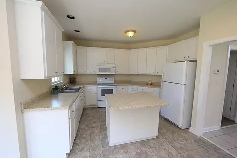 105 Heritage, Smithfield, NC 27577 photo 4