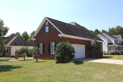 105 Heritage, Smithfield, NC 27577 photo 2