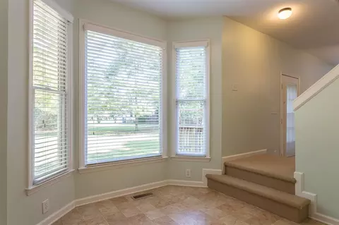 8 Flagstaff Ct, Durham, NC 27713 photo 9