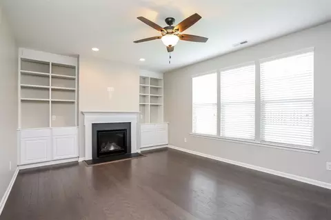 1034 Laredo Ln, Durham, NC 27703 photo 2
