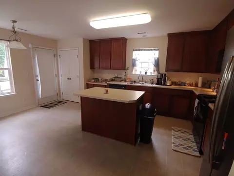 328 Weeping Willow Dr, Durham, NC 27704 photo 5