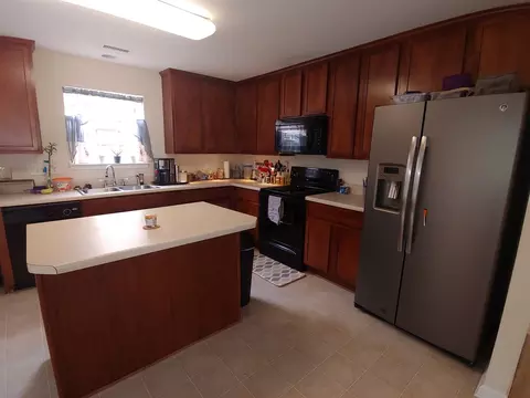 328 Weeping Willow Dr, Durham, NC 27704 photo 4