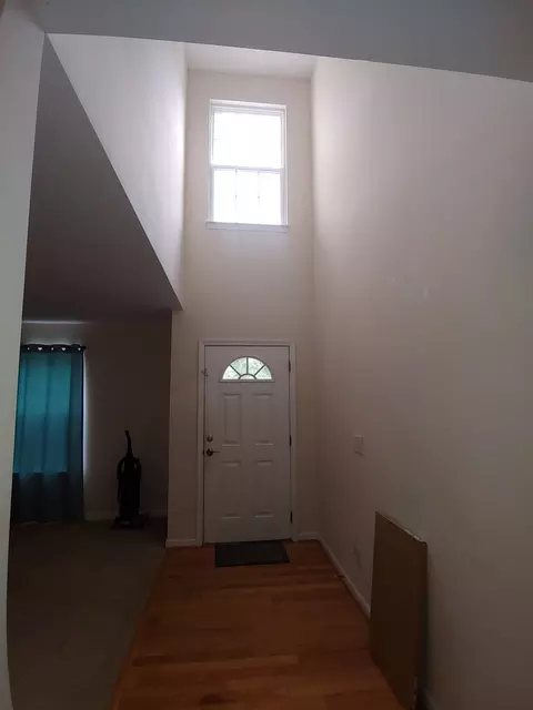 328 Weeping Willow Dr, Durham, NC 27704 photo 2
