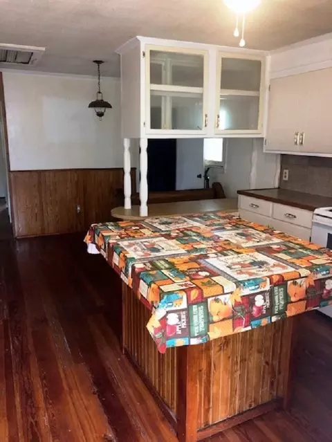 237 Hargrove Rd, Roxboro, NC 27574 photo 4