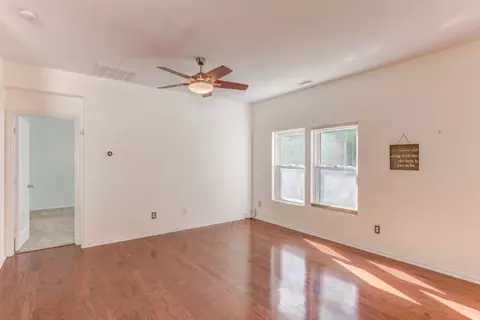 107 Rosaline Ln, Durham, NC 27713 photo 4