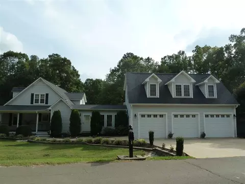 2402 Windy Hill Rd, Durham, NC 27703 photo 2