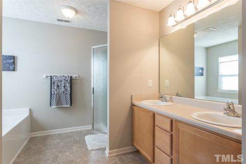 5227 Malik Dr, Durham, NC 27703 photo 14