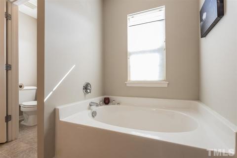 5227 Malik Dr, Durham, NC 27703 photo 15
