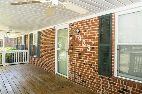 923 Spruce Pine Trl, Durham, NC 27705 photo 2