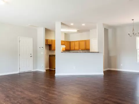5 Founders Cir, Durham, NC 27703 photo 3