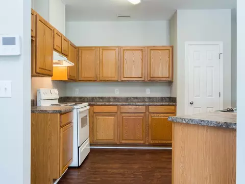 5 Founders Cir, Durham, NC 27703 photo 2