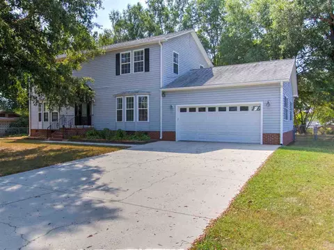 1507 Broadway Dr, Graham, NC 27253 photo 1