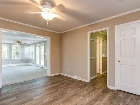 1507 Broadway Dr, Graham, NC 27253 photo 10