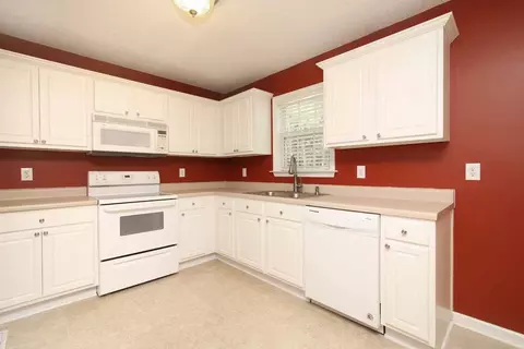 36 Norman Ct, Garner, NC 27529 photo 4
