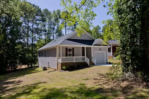 3216 Dearborn Dr, Durham, NC 27704 photo 3