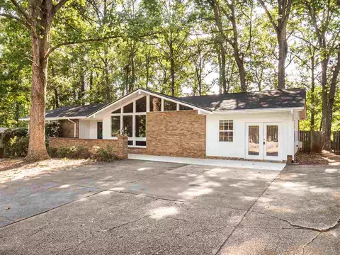 404 SE Maynard Rd, Cary, NC 27511 photo 1